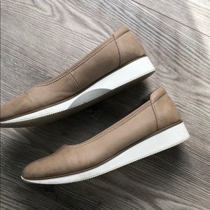 Tan white bottom flats